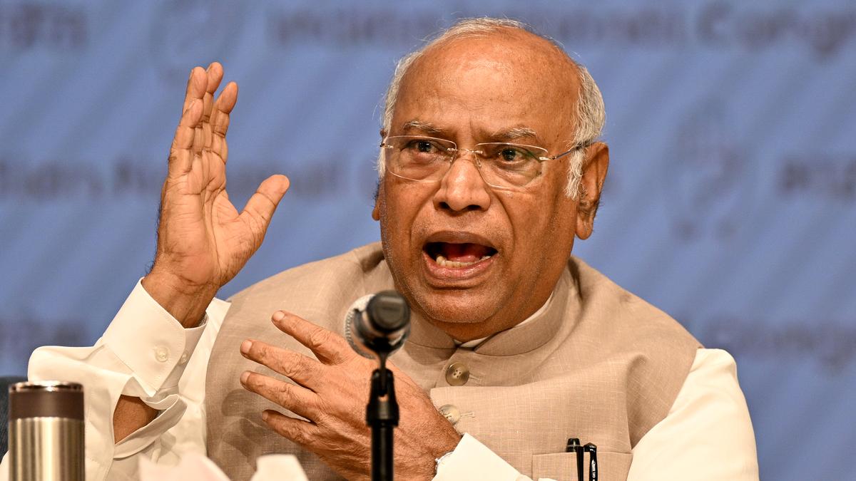 Modi politicised student interaction, alleges Congress chief Kharge