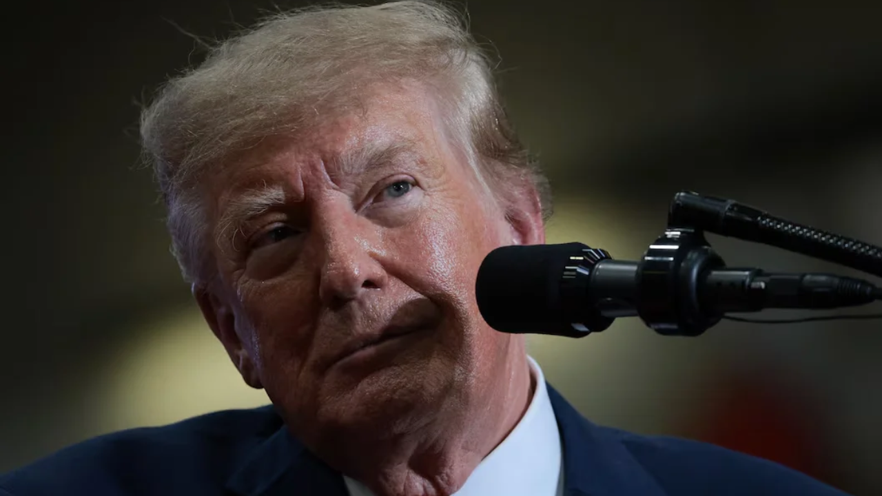 Six Americans challenge Trump White House press restrictions in federal court