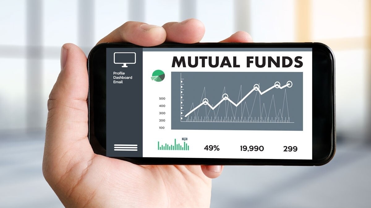 Four strategies to reduce mutual fund risk and build wealth