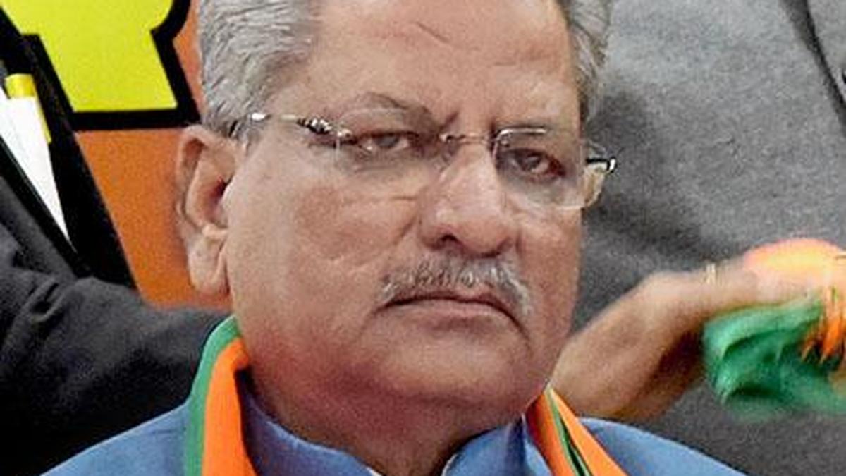केरल के नए राज्यपाल का शाकाहारी भोजन आदेश विवाद में
