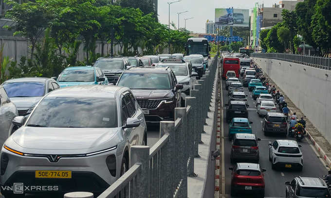 Heavy congestion hits Ho Chi Minh City airport as National Day holiday begins
