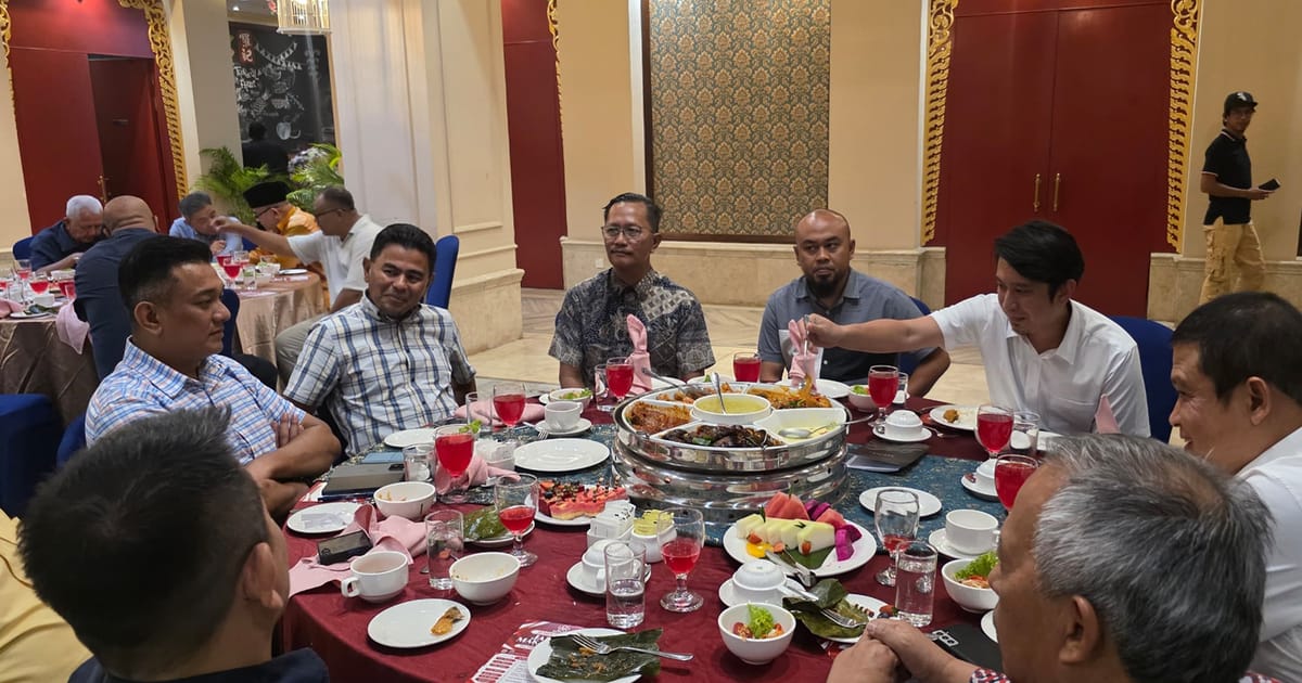 Pemimpin PH dan Bersatu Bertemu Makan Malam, Spekulasi Perbincangan Pilihan Melaka