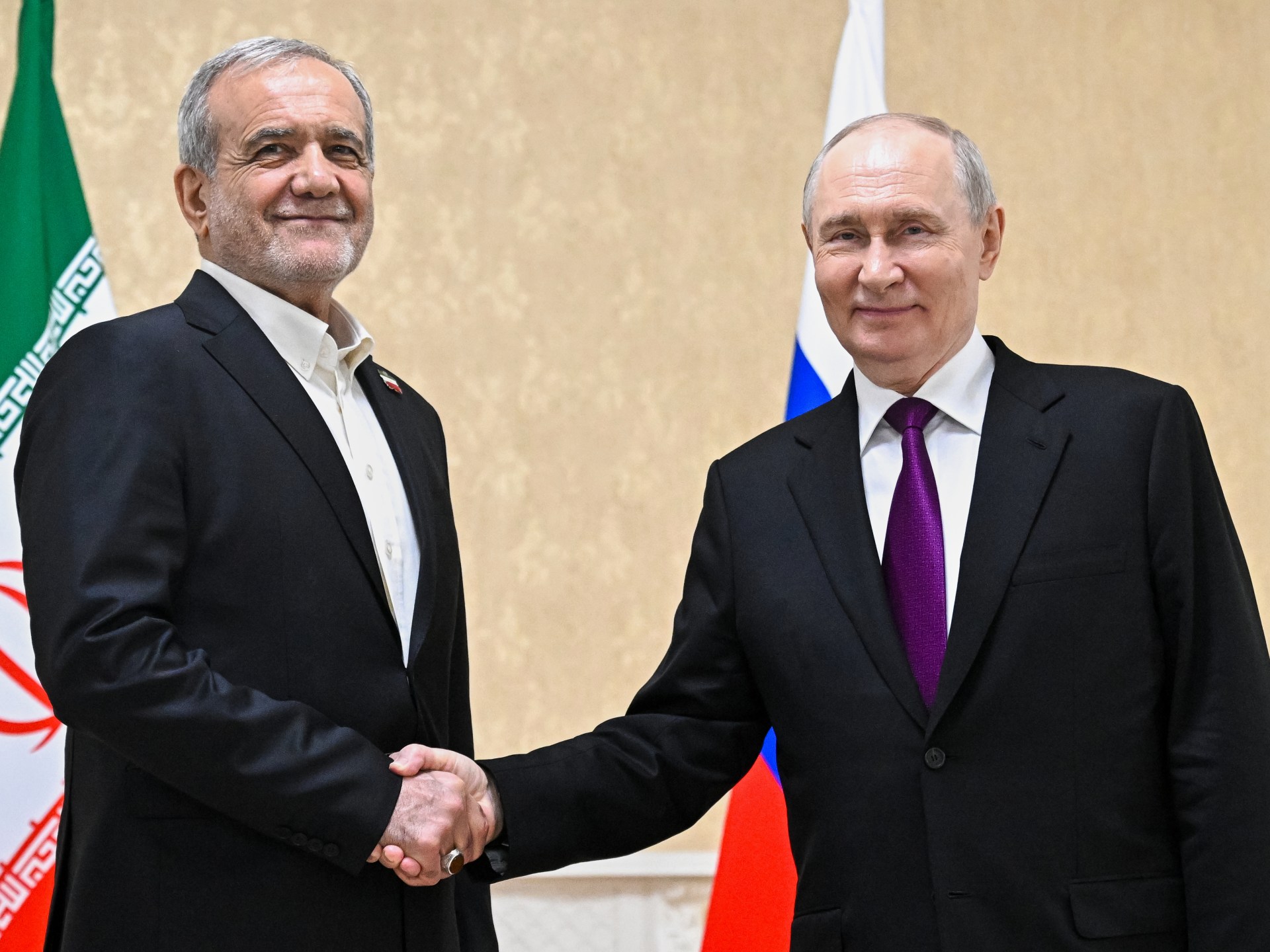Putin, Iranian President Meet to Discuss US Tensions at Regional Summit