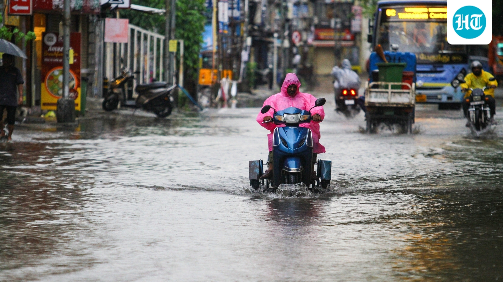 Tamil Nadu braces for two more days of heavy rainfall; schools shut