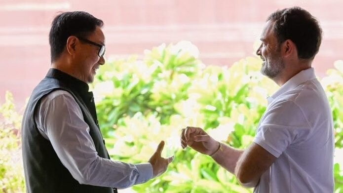 रिजिजू ने कांग्रेस पर संविधान विरोधी होने का आरोप लगाया