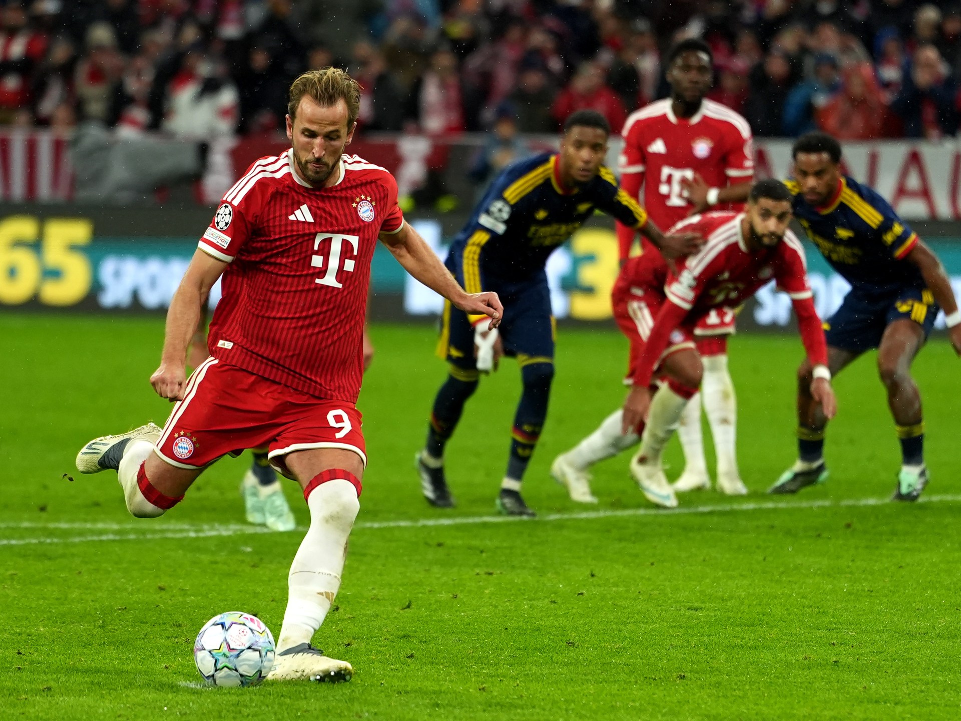 Kane eyes Ballon d'Or glory in homecoming ceremony