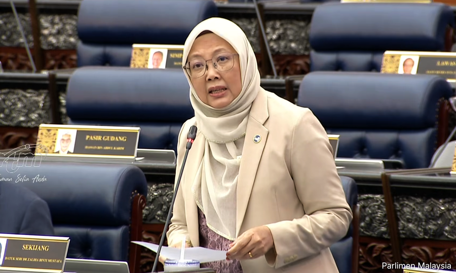 Government MPs push for staged review of minimum wage policy impact