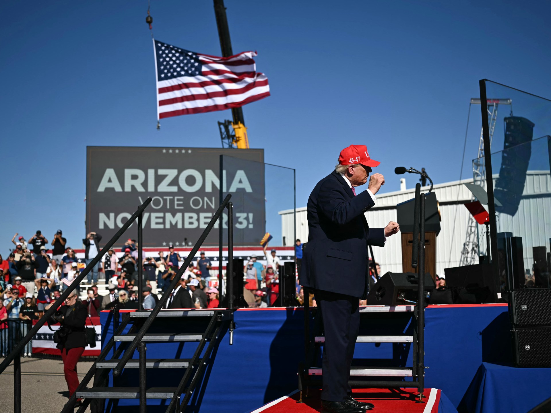 Trump calls for severe punishment of government leakers