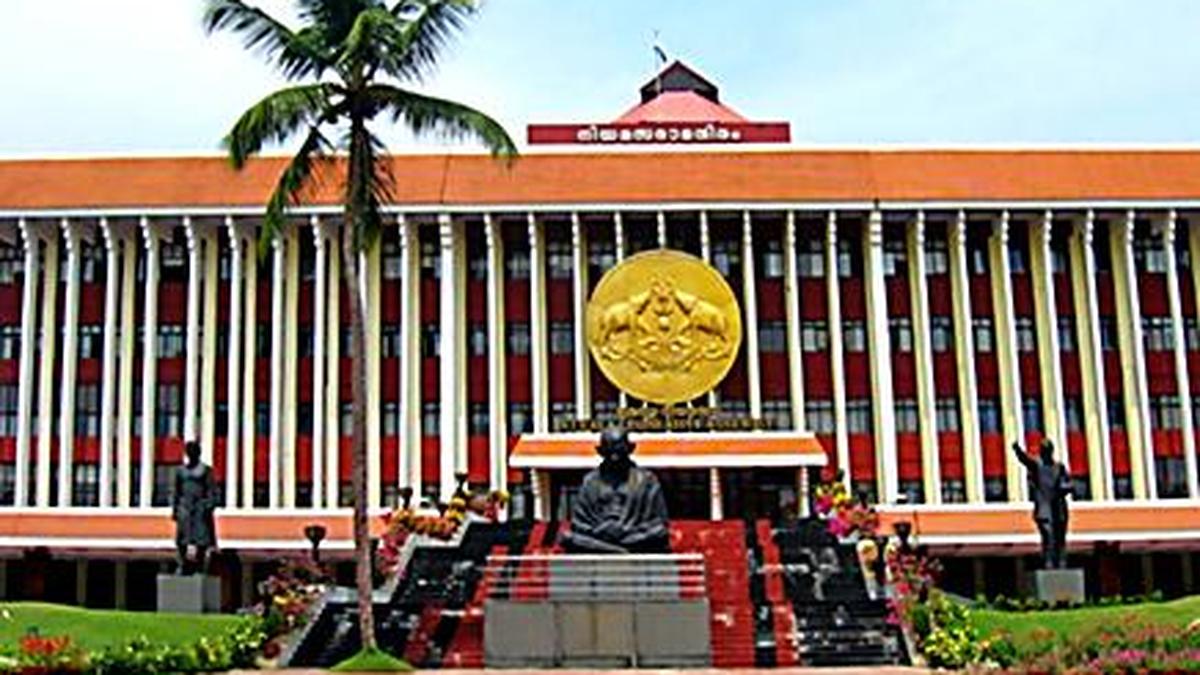 केरल विधानसभा ने मुख्य निर्वाचन आयुक्त को हटाने की मांग की