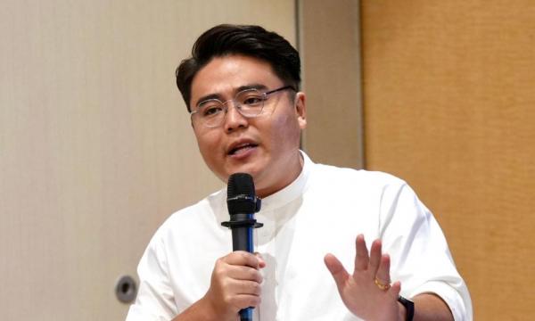 DAP Muda Desak PM Umumkan Hadiah Hari Kebangsaan; Raja Selangor: Jalur Gemilang Milik Semua