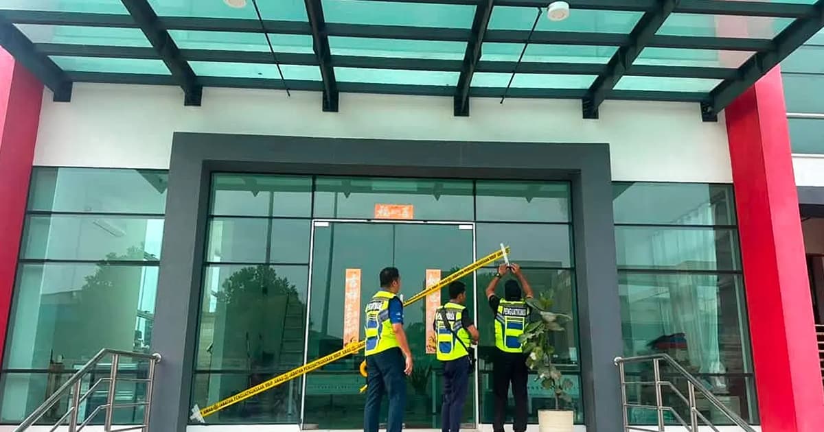 Premis Industri di Iskandar Puteri Dipasang Bendera Terbalik