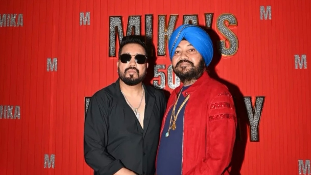 Mika Singh backs Daler Mehndi, challenges MLA over payment claim