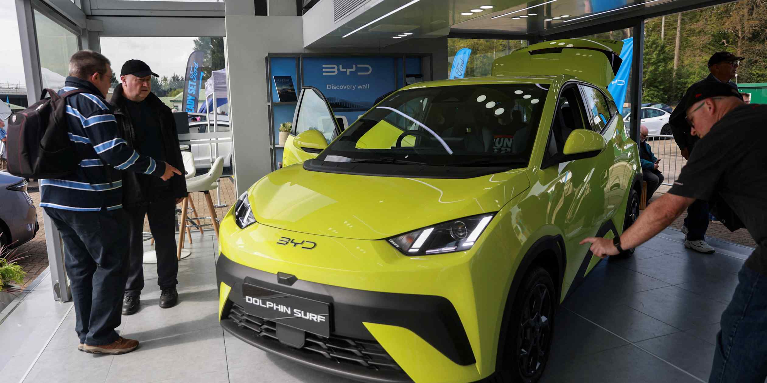 Britain faces pressure to adopt EU tariffs on Chinese electric vehicles