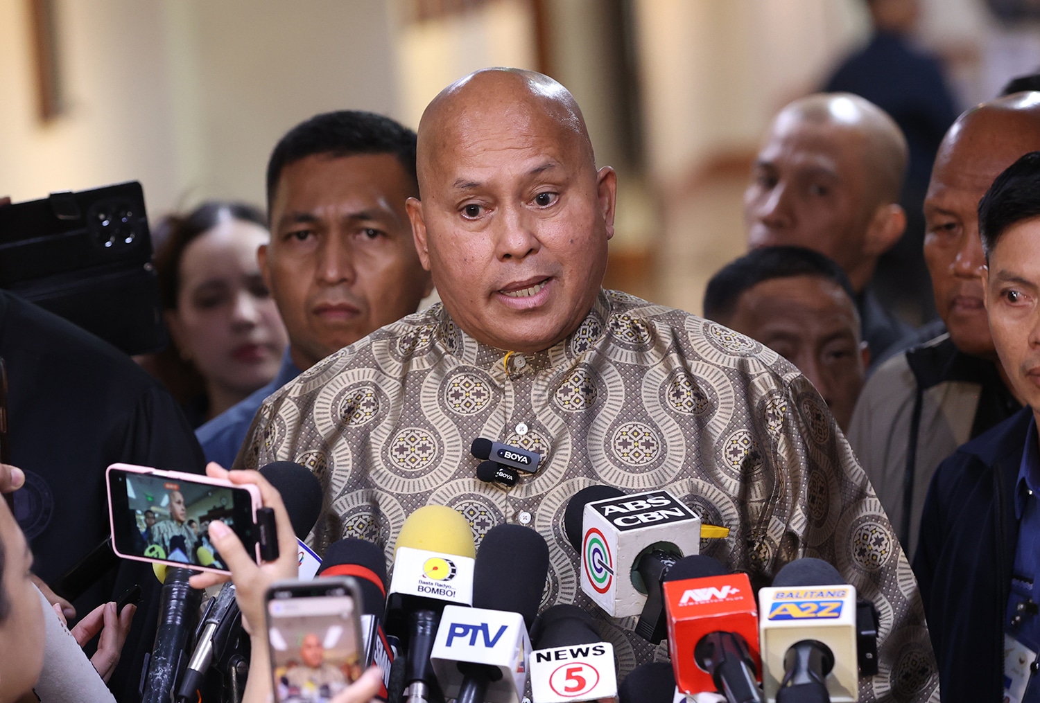 Senate minority calls for dialogue with fugitive Dela Rosa