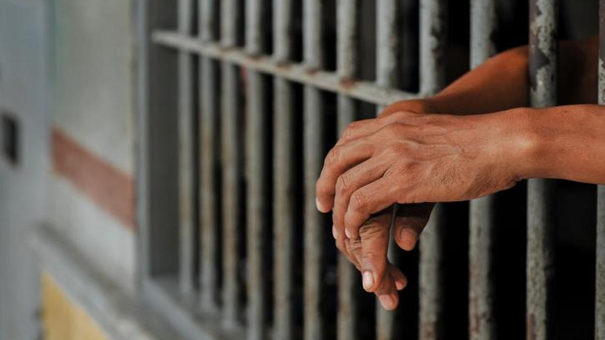 Police apprehend two suspects wanted on non-bailable warrants