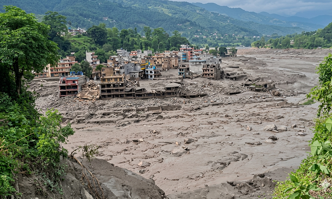 Nepal flash floods kill dozens, hundreds still unaccounted for