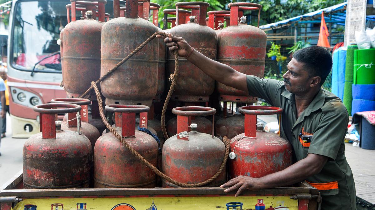 LPG refill booking interval reduced to 25 days for rural consumers