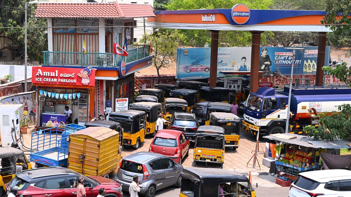Indian Oil to roll out branded bottled water at 43,000 fuel stations