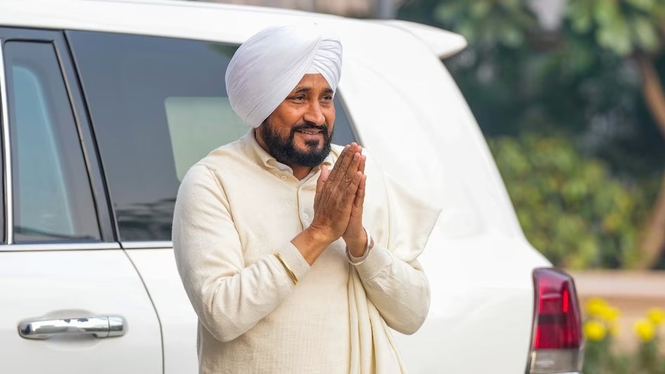 Exam controversy erupts over photograph of Punjab's former chief minister