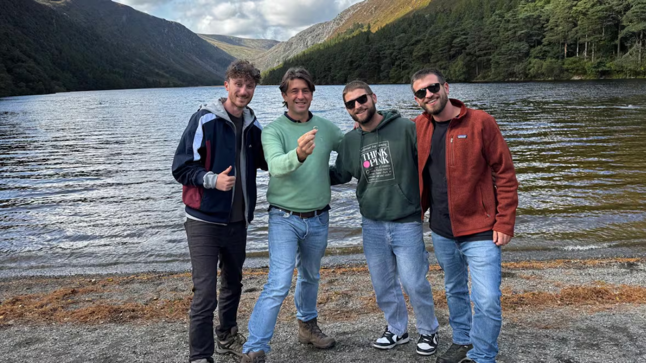 Irish family reunited with wedding ring after Italian strangers' heroic search