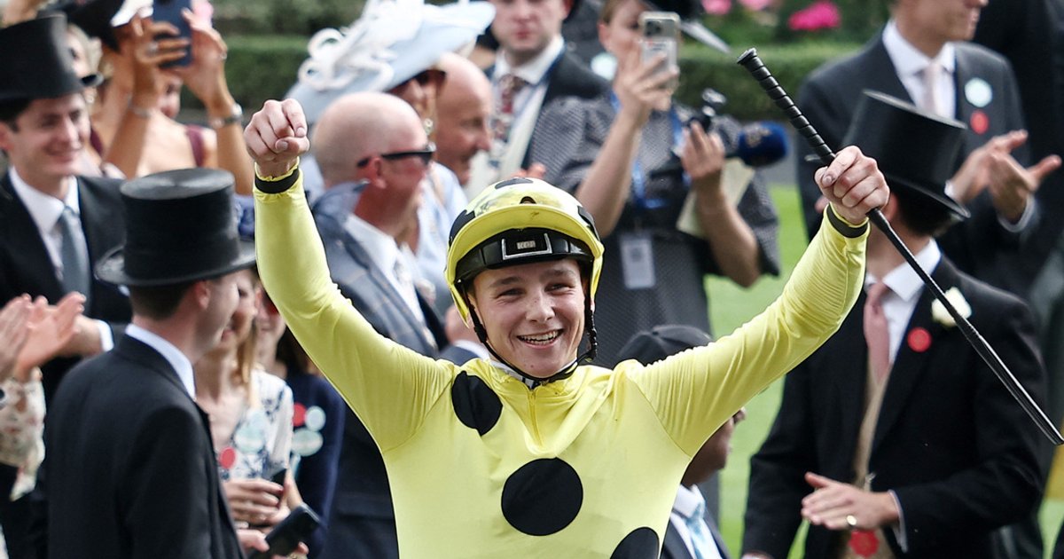 Irish jockey Loughnane wins Britain's title at just 20 years old