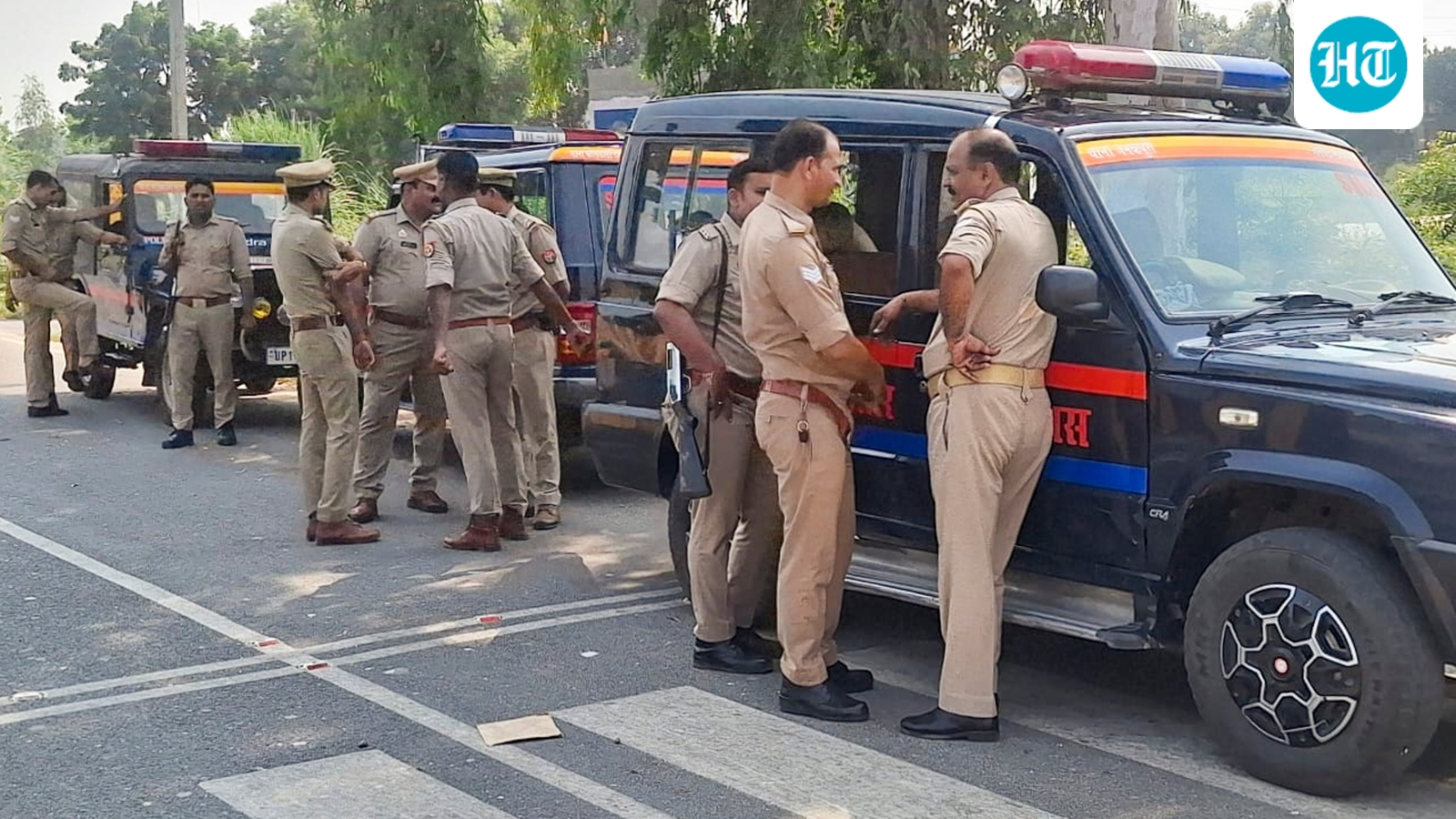 Man dies after being pinned to car roof, dragged 1.5 km in Kanpur