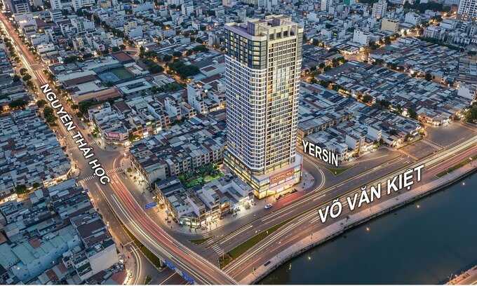 Vietnam inaugurates major development projects ahead of National Day
