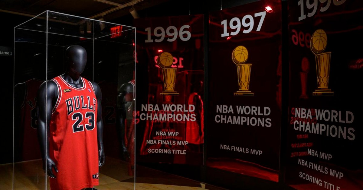 Michael Jordan's 1998 Finals Jersey Fetches Record US$14 Million
