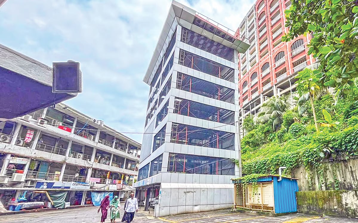 দেশব্যাপী ১.৪২ বিলিয়ন টাকার প্রকল্প অব্যবহৃত অবস্থায় পড়ে রয়েছে