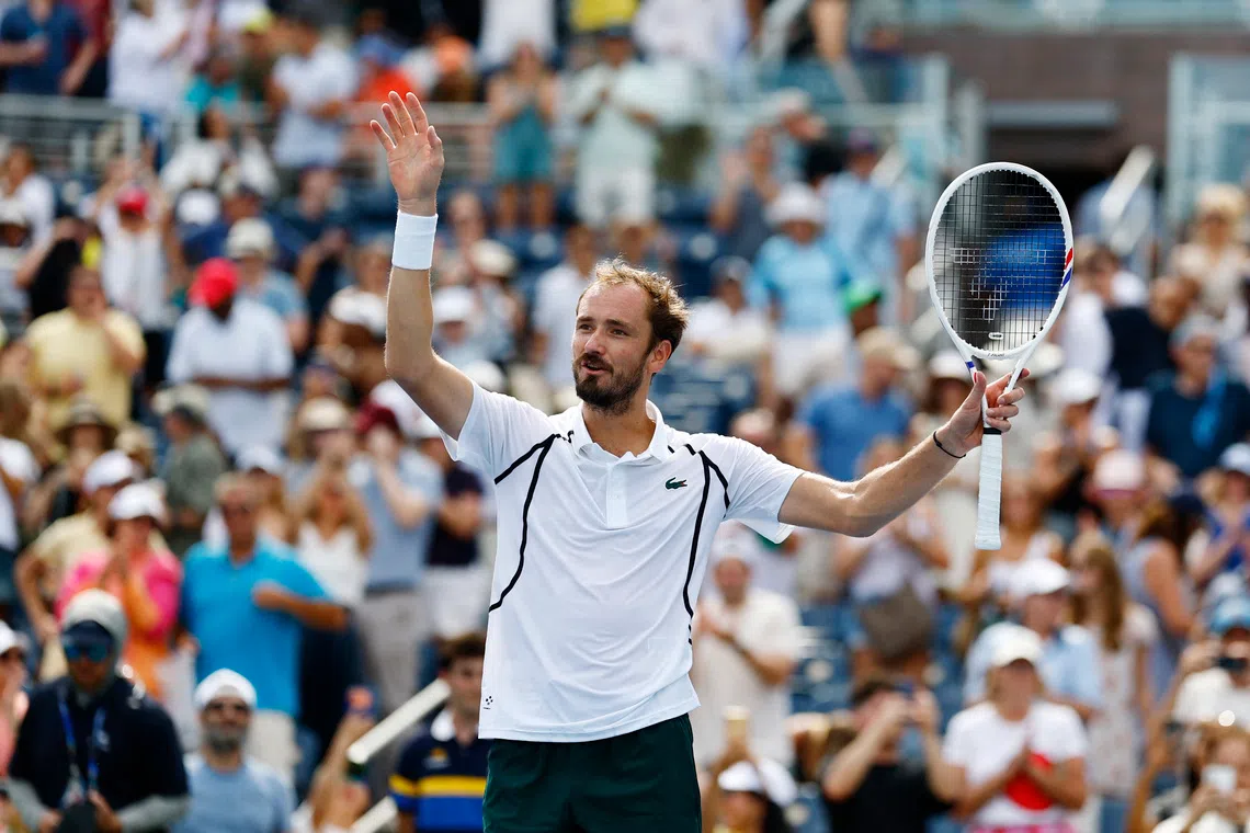 Medvedev marches on at U.S. Open with dominant display