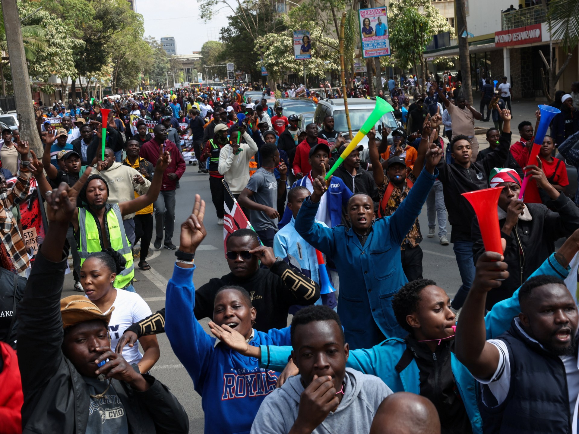 Kenyan police use tear gas to disperse Nairobi traders protesting duty increases