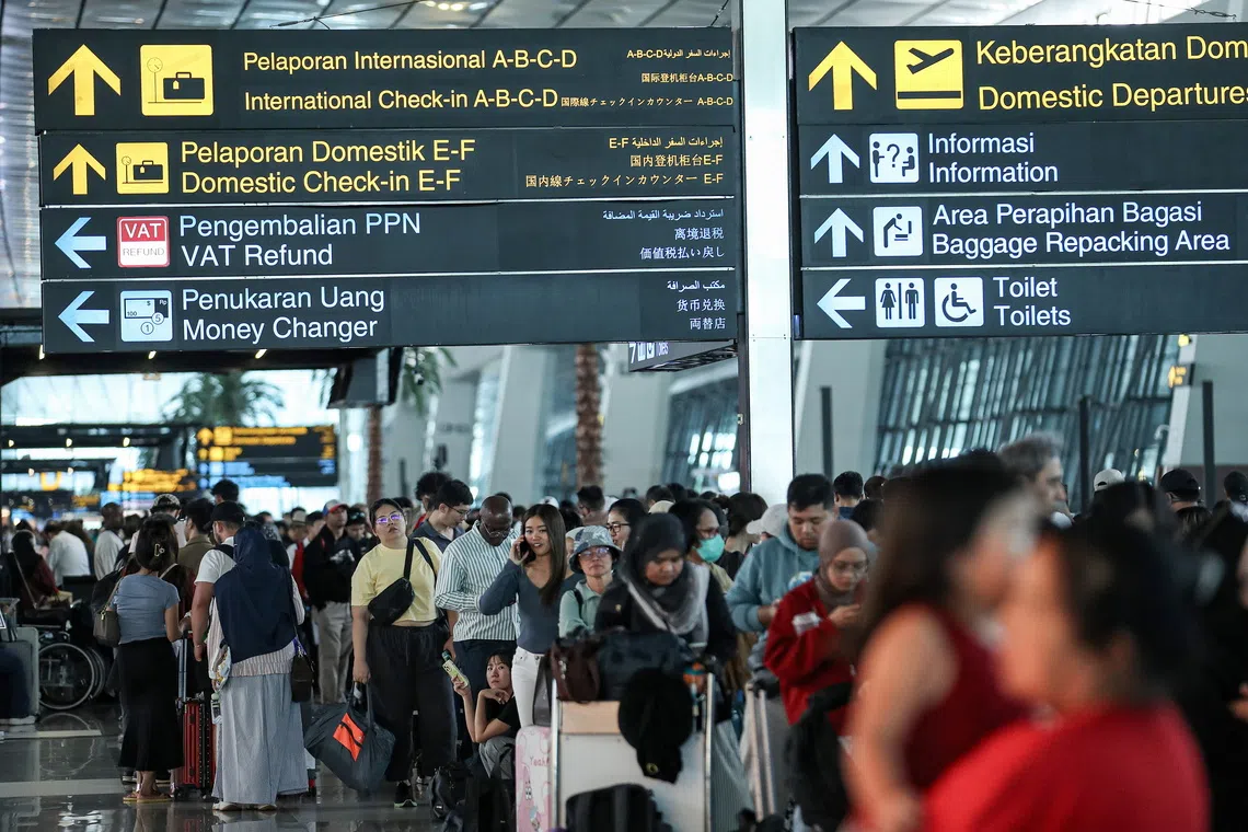 Jakarta airports resume operations after Krakatau ash disruption