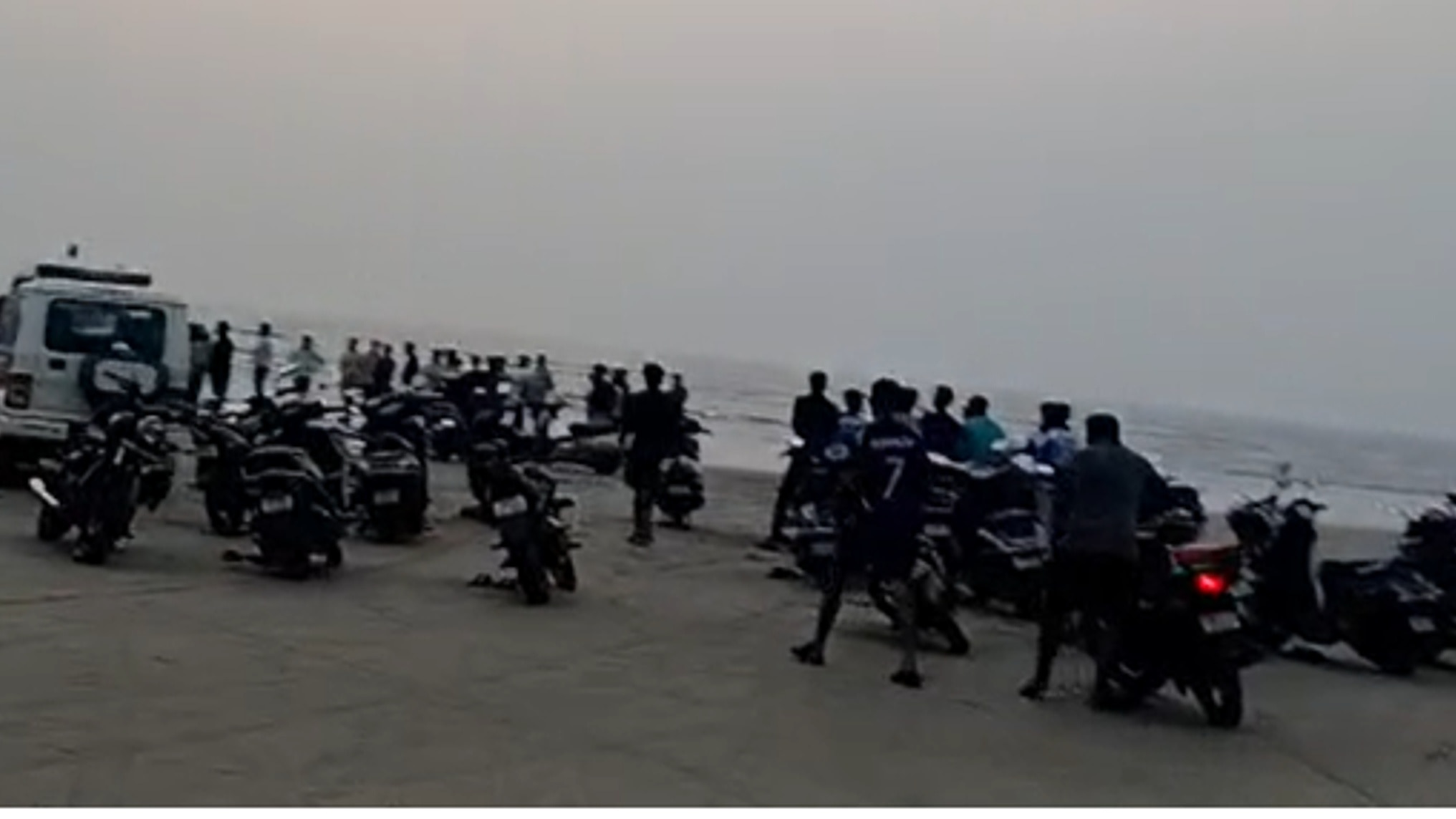 Eight students drown during coaching class beach excursion in Maharashtra