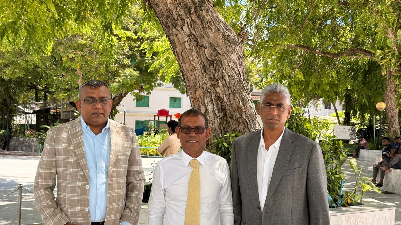 Former Maldives President backs campaign to save Sri Lankan Anojan