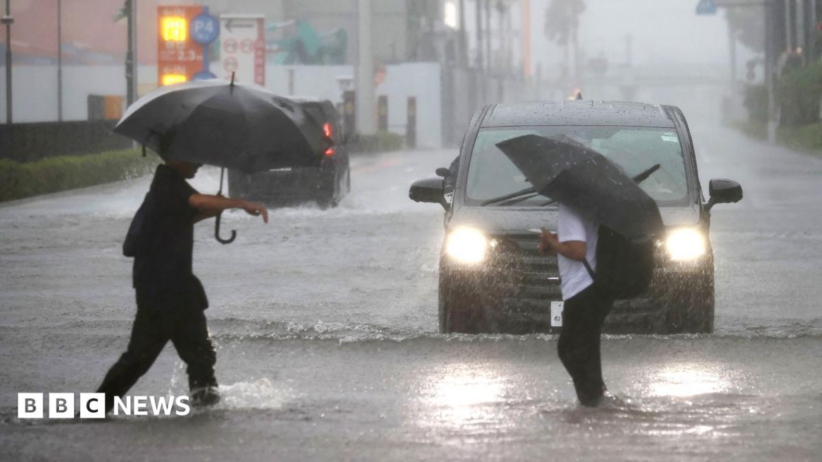 Typhoon Dujuan kills four as it sweeps across Japan