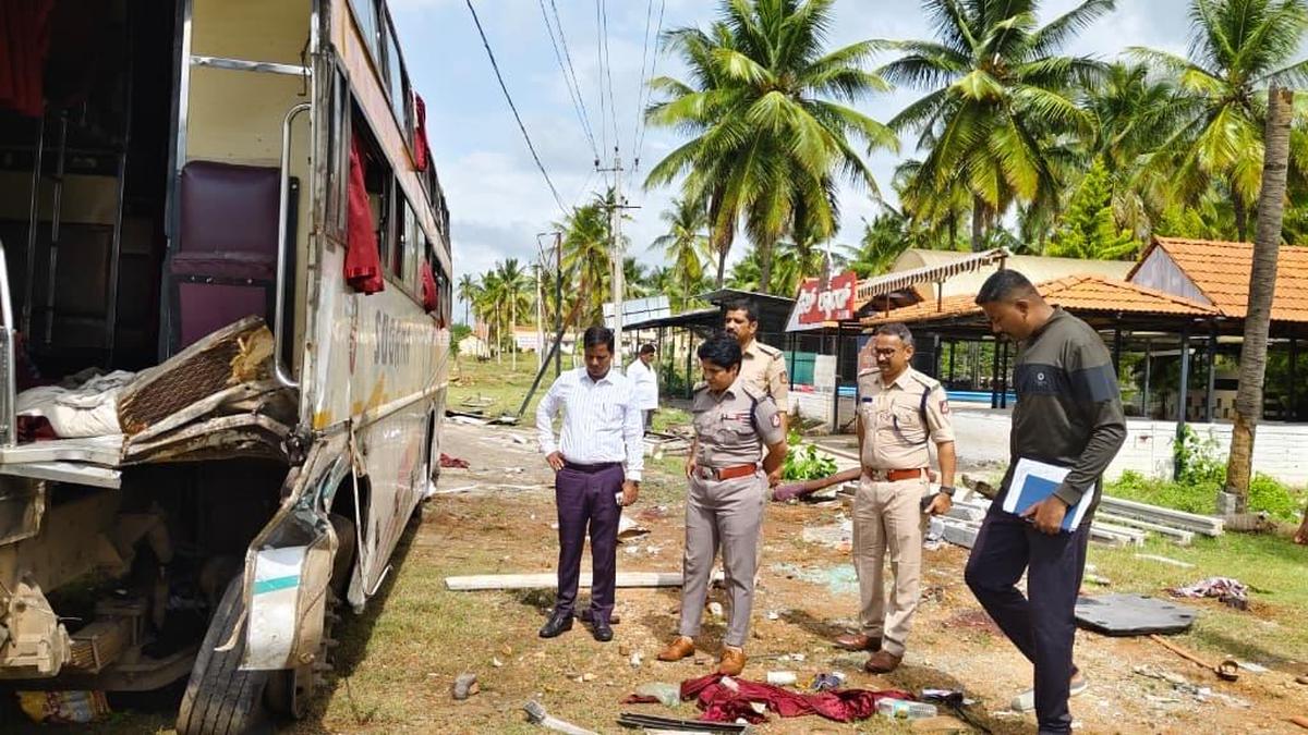 Two dead in bus accident on Mangaluru-Bengaluru highway