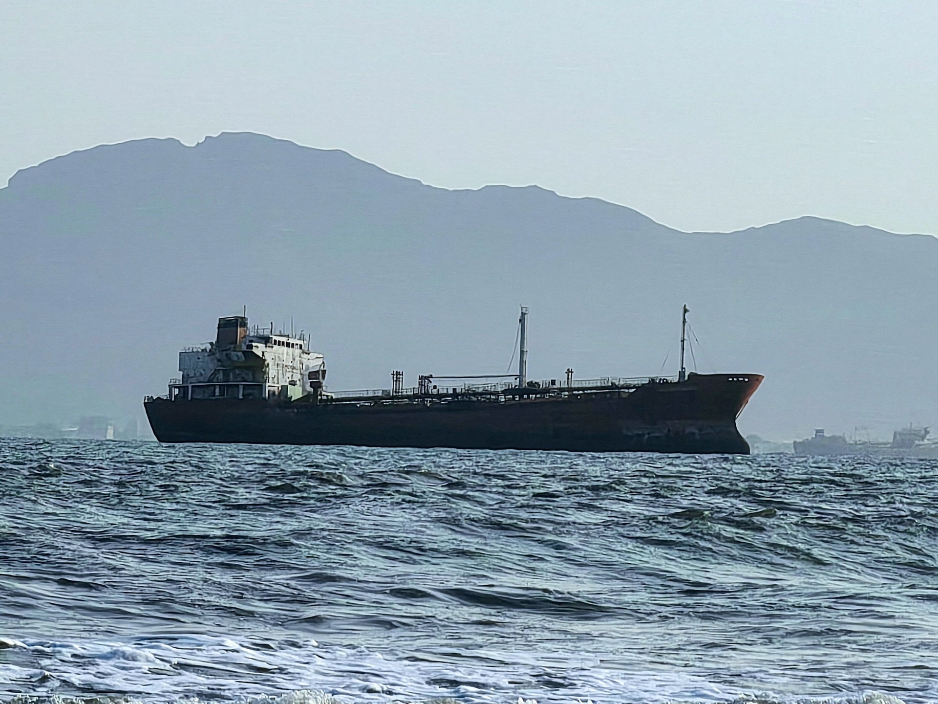 Armed gunmen seize tanker off Yemen as piracy resurges