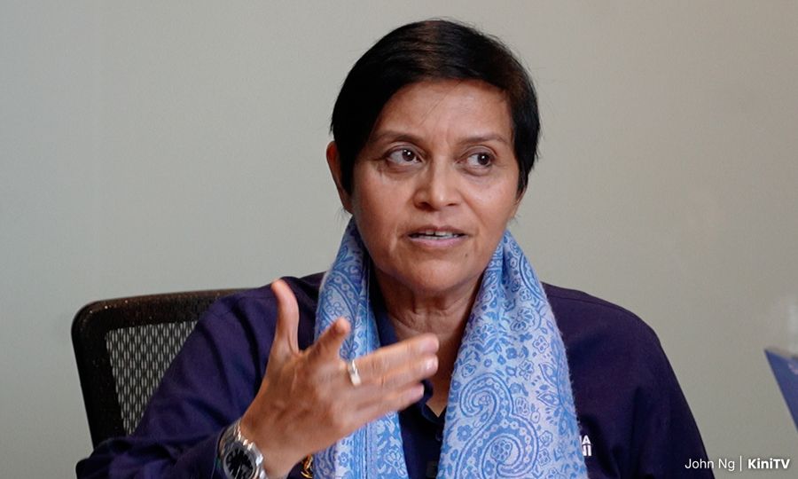 Azalina backs Negeri Sembilan autonomy in royal dispute; Anwar-Awang defamation settled