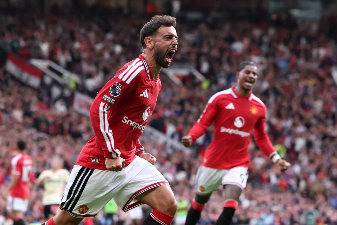 Fernandes hat-trick powers Manchester United's commanding comeback victory