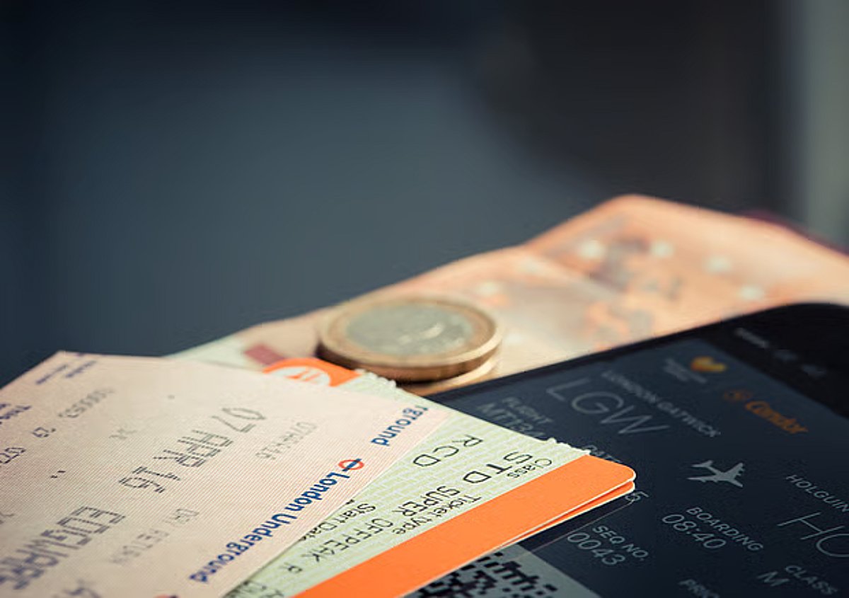 Smart strategies help budget-conscious travelers explore international destinations