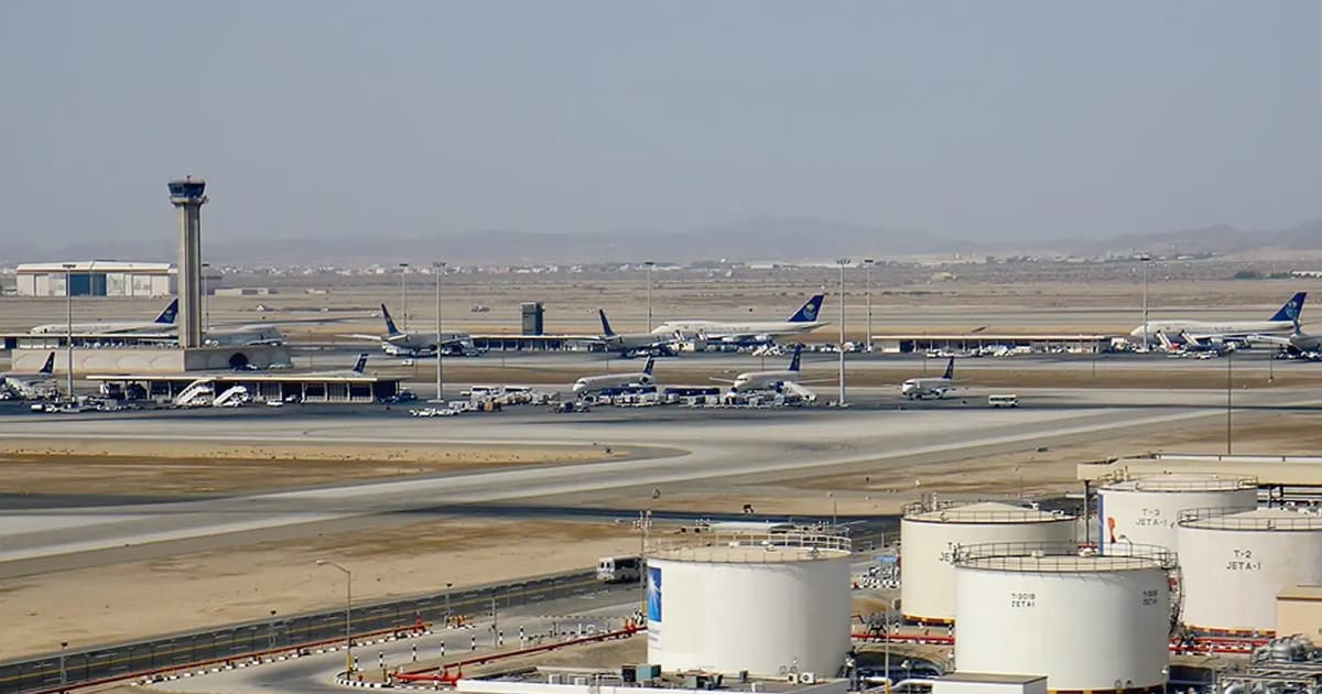 Saudi Arabia's key airports hit as Yemen conflict intensifies