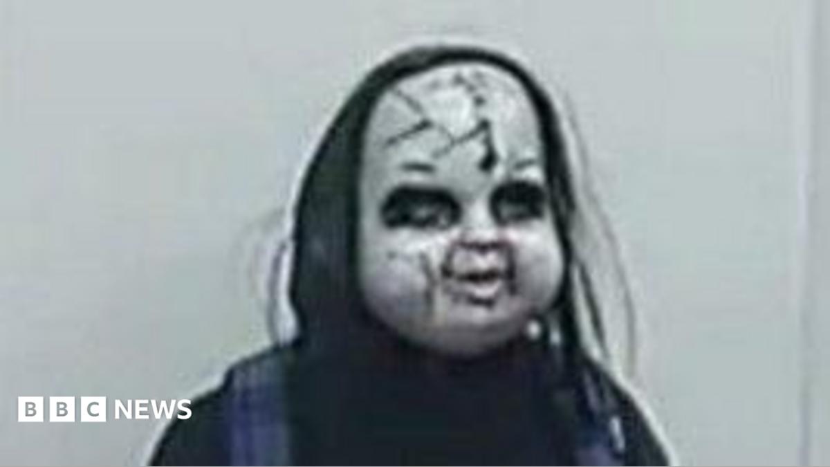 Philadelphia police investigate mask-wearing suspect terrorizing residents