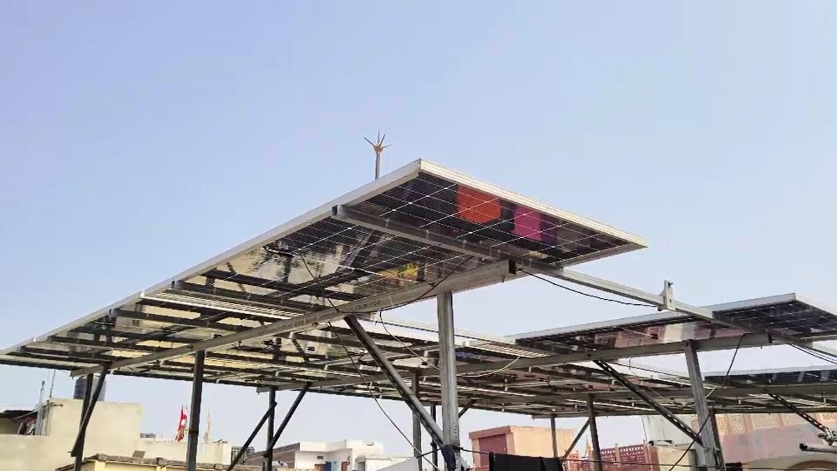 Delhi launches free rooftop solar scheme for households