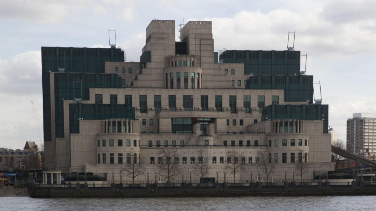 UK spy agency warns academics against Chinese research institute ties