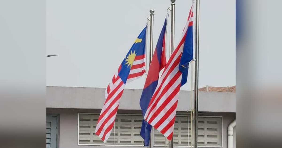 Lima Tertahan Dalam Tiga Kes Pemasangan Bendera Terbalik