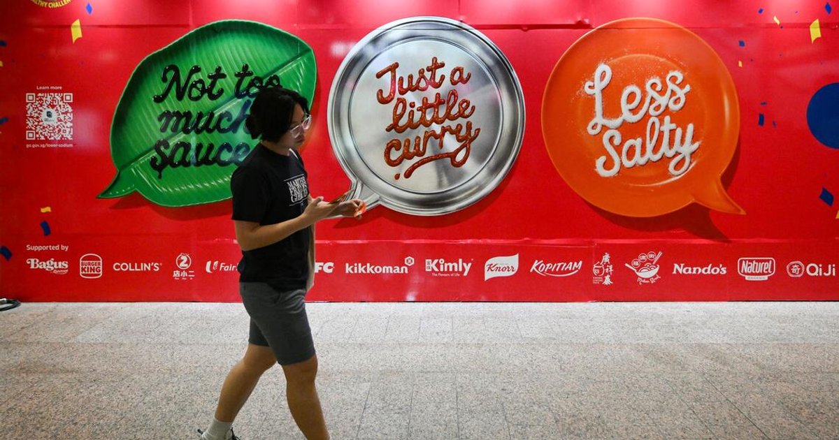 Dining Out Without Excess Salt: Expert Tips for Health-Conscious Eaters