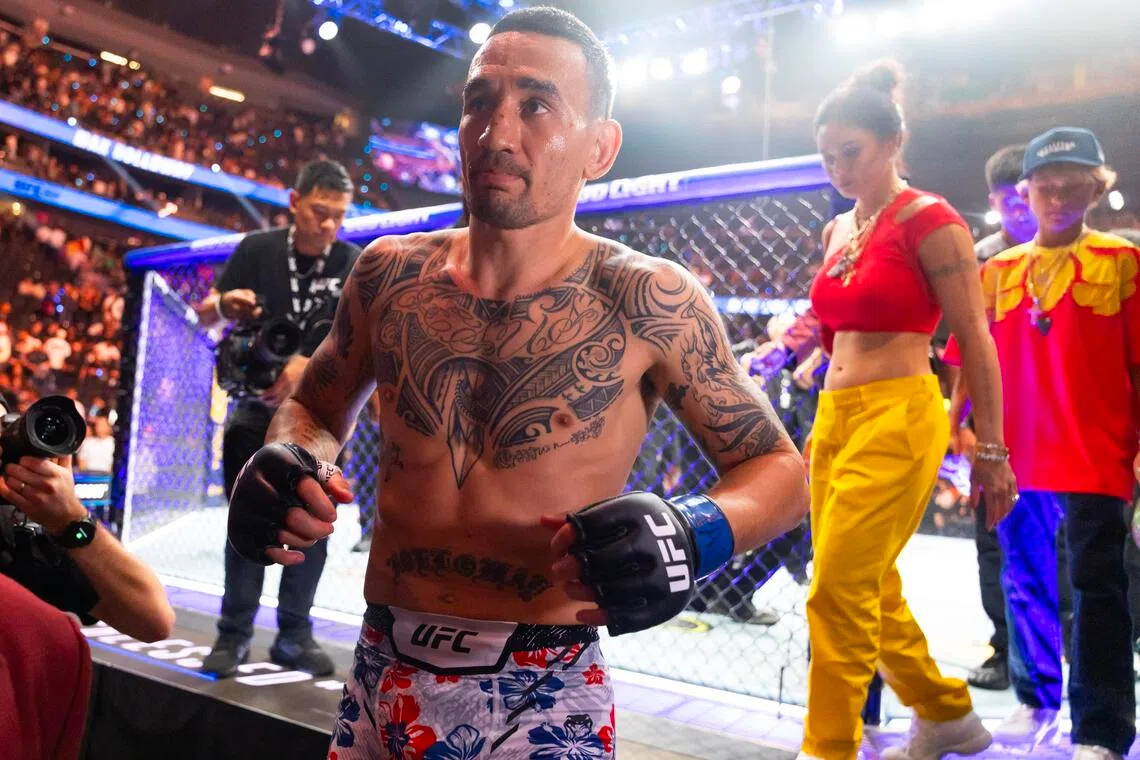 UFC fighters fined for in-octagon celebrations at Las Vegas event
