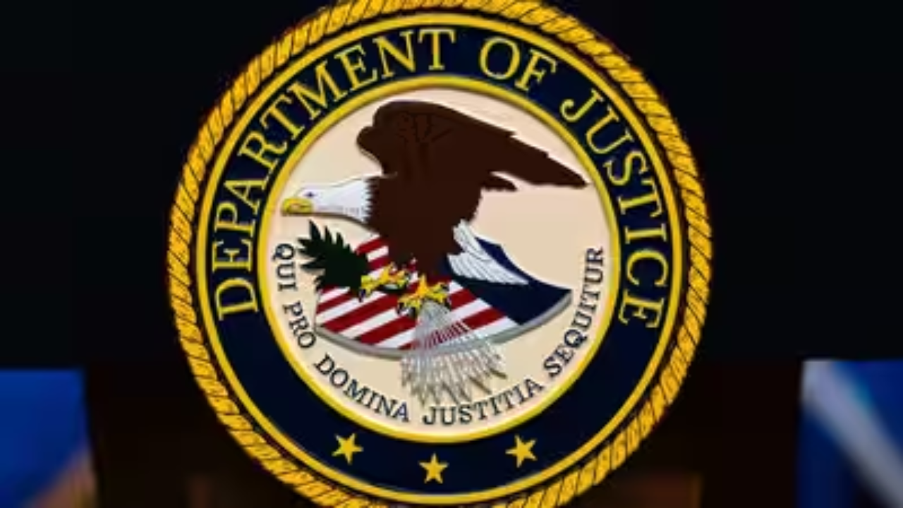 US man arrested in alleged ISIS-inspired terror plot with weapons