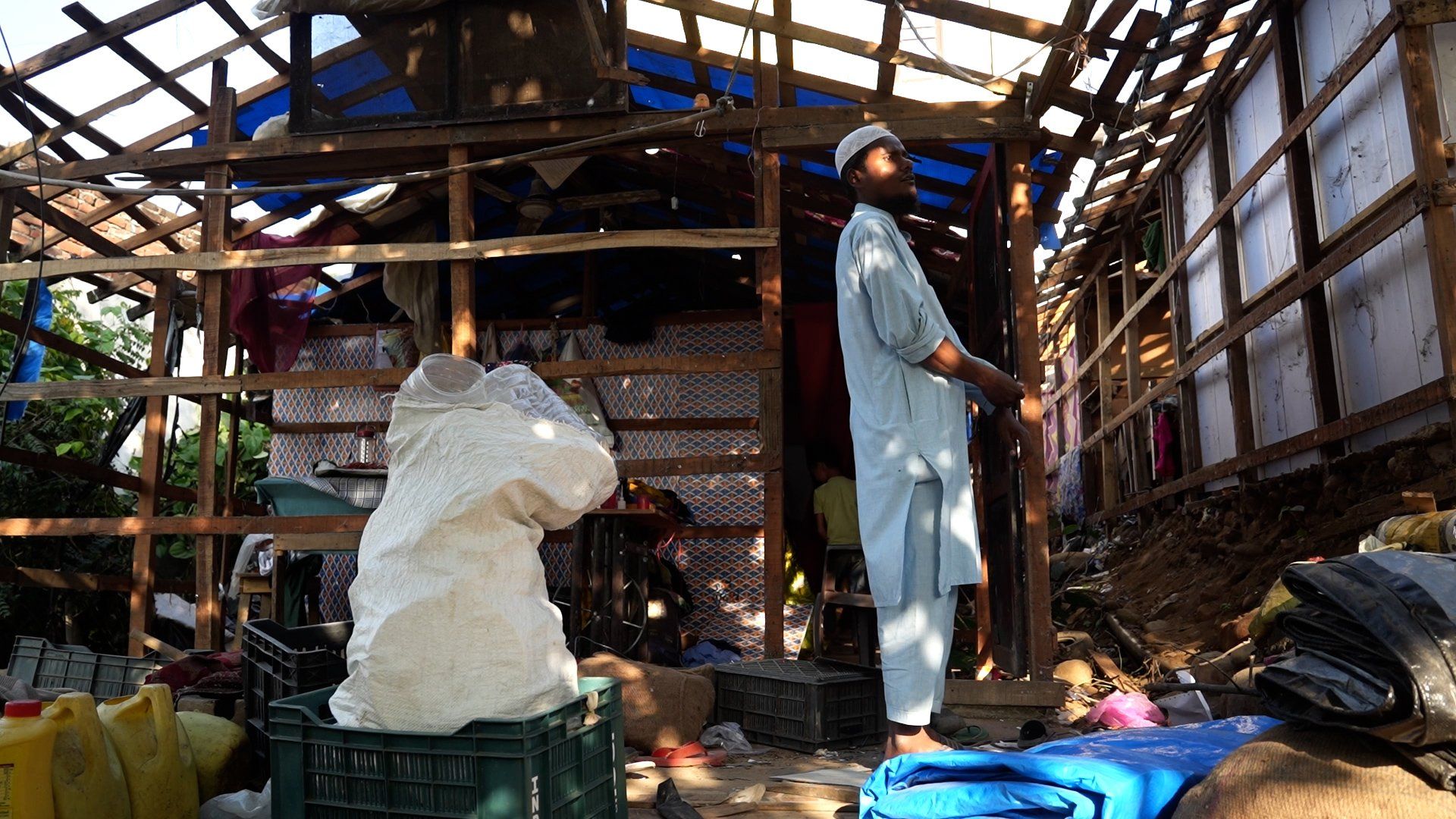 Rohingya refugees dismantle homes as Kashmir eviction pressure mounts