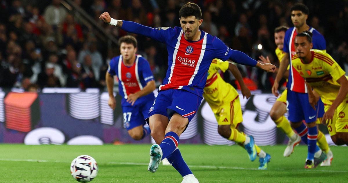 PSG cruise past Le Mans as Monaco stumble in title race